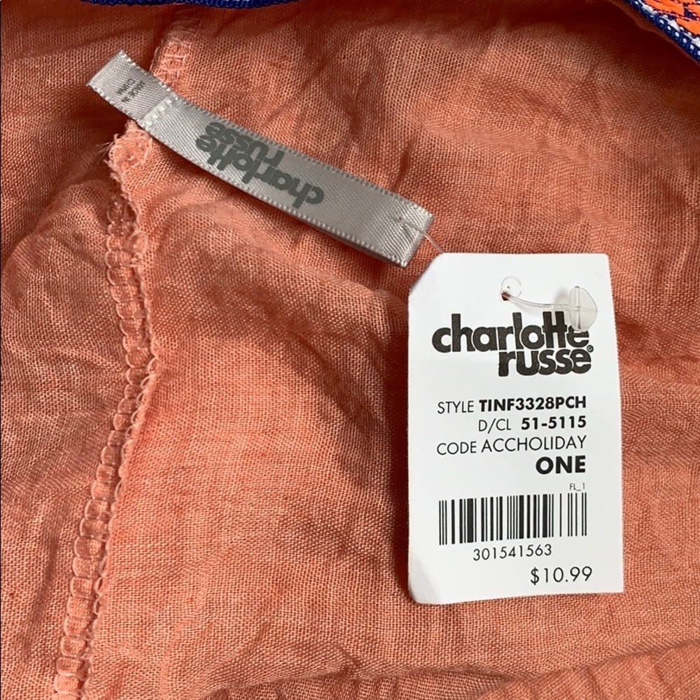 Women's Charlotte Russe Infinity Scarf - Picture 5 of 5